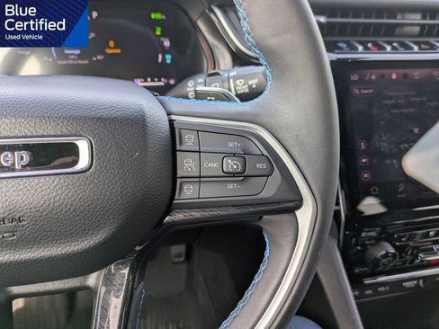 Used 2022 Jeep Grand Cherokee Trailhawk AWD/4WD image 31