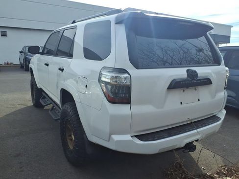 Used 2020 Toyota 4Runner Venture image 4
