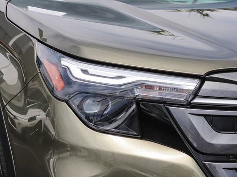 Certified 2026 Subaru Forester Premium AWD/4WD image 11