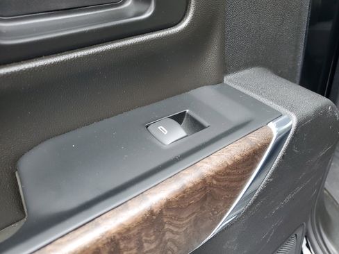 Used 2023 GMC Sierra 2500 Denali w/ Technology Package image 32