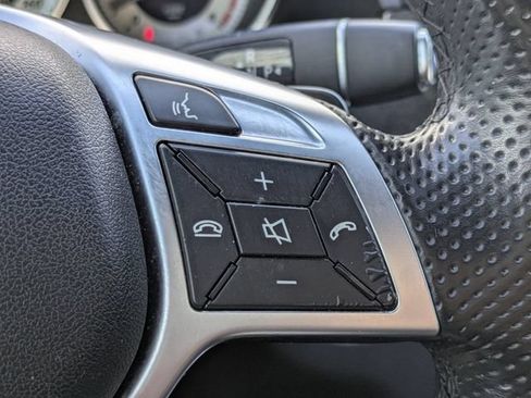 Used 2016 Mercedes-Benz E 350 4MATIC Sedan image 28