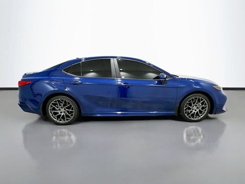 Used 2025 Toyota Camry LE FWD image 8
