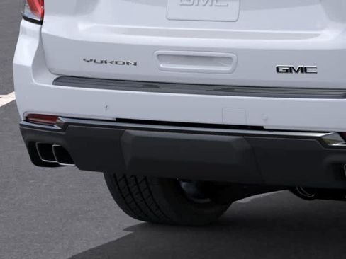 New 2026 GMC Yukon XL Denali Ultimate w/ LPO, Floor Liner Package AWD/4WD image 14