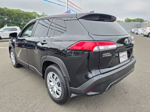Used 2023 Toyota Corolla Cross L AWD/4WD image 5