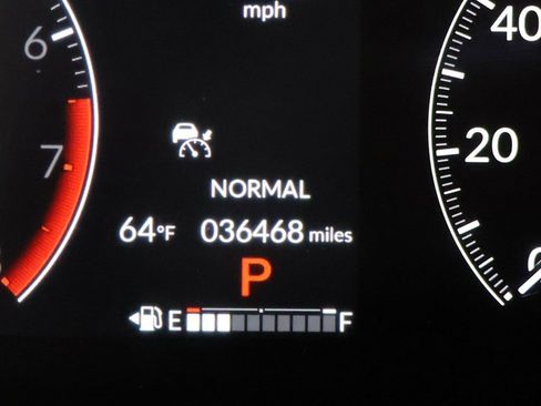 Used 2025 Honda Pilot EX-L image 36