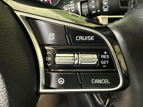 Used 2023 Kia Seltos EX AWD/4WD image 16