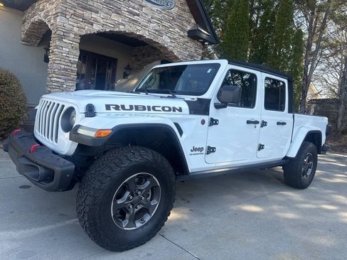Used 2020 Jeep Gladiator Rubicon AWD/4WD image 2