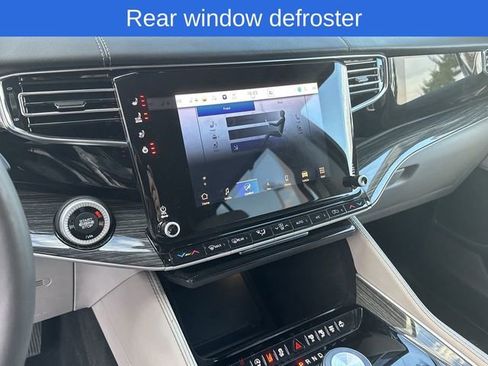 Used 2022 Jeep Wagoneer Series III w/ Convenience Group I image 19