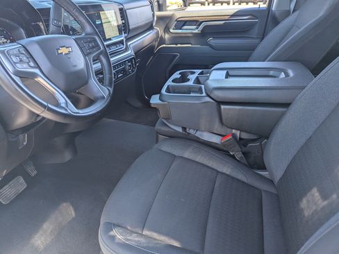 Used 2025 Chevrolet Silverado 2500 LT w/ Convenience Package AWD/4WD image 24