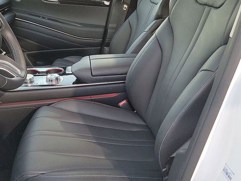 Used 2025 Genesis GV80 2.5T Standard image 17