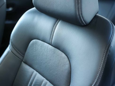 Used 2024 Honda HR-V EX-L image 31