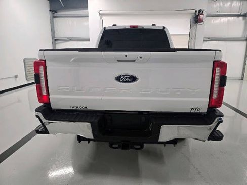 Used 2024 Ford F250 Lariat w/ FX4 Off-Road Package AWD/4WD image 8