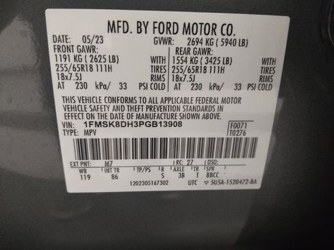 Used 2023 Ford Explorer XLT AWD/4WD image 33