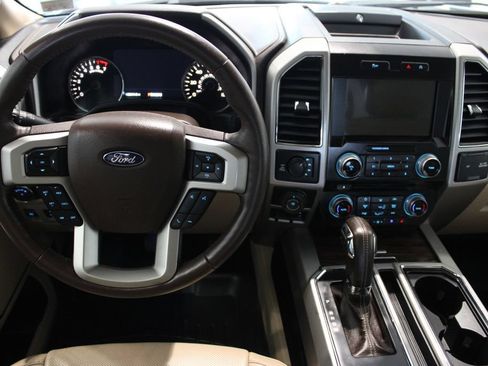 Used 2018 Ford F150 Lariat w/ Equipment Group 502A Luxury AWD/4WD image 6