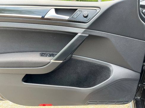 Used 2017 Volkswagen GTI Sport FWD image 6