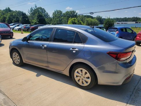 Used 2019 Kia Rio S FWD image 11