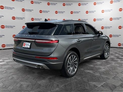 New 2025 Lincoln Corsair Reserve image 5