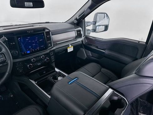New 2026 Ford F450 Platinum w/ FX4 Off-Road Package image 25
