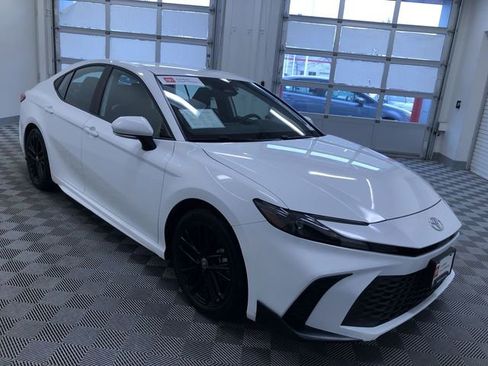Certified 2025 Toyota Camry SE image 36
