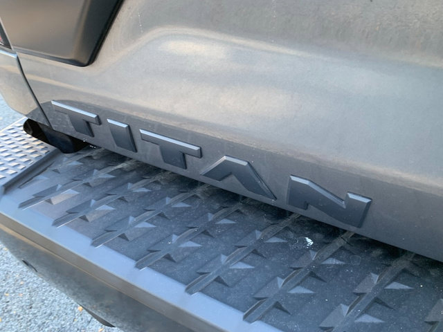 Used 2021 Nissan Titan PRO-4X w/ Pro-4x Convenience Package AWD/4WD image 16
