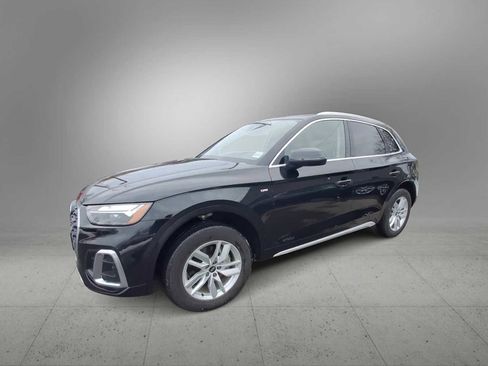 Certified 2023 Audi Q5 2.0T Premium w/ Convenience Package image 4
