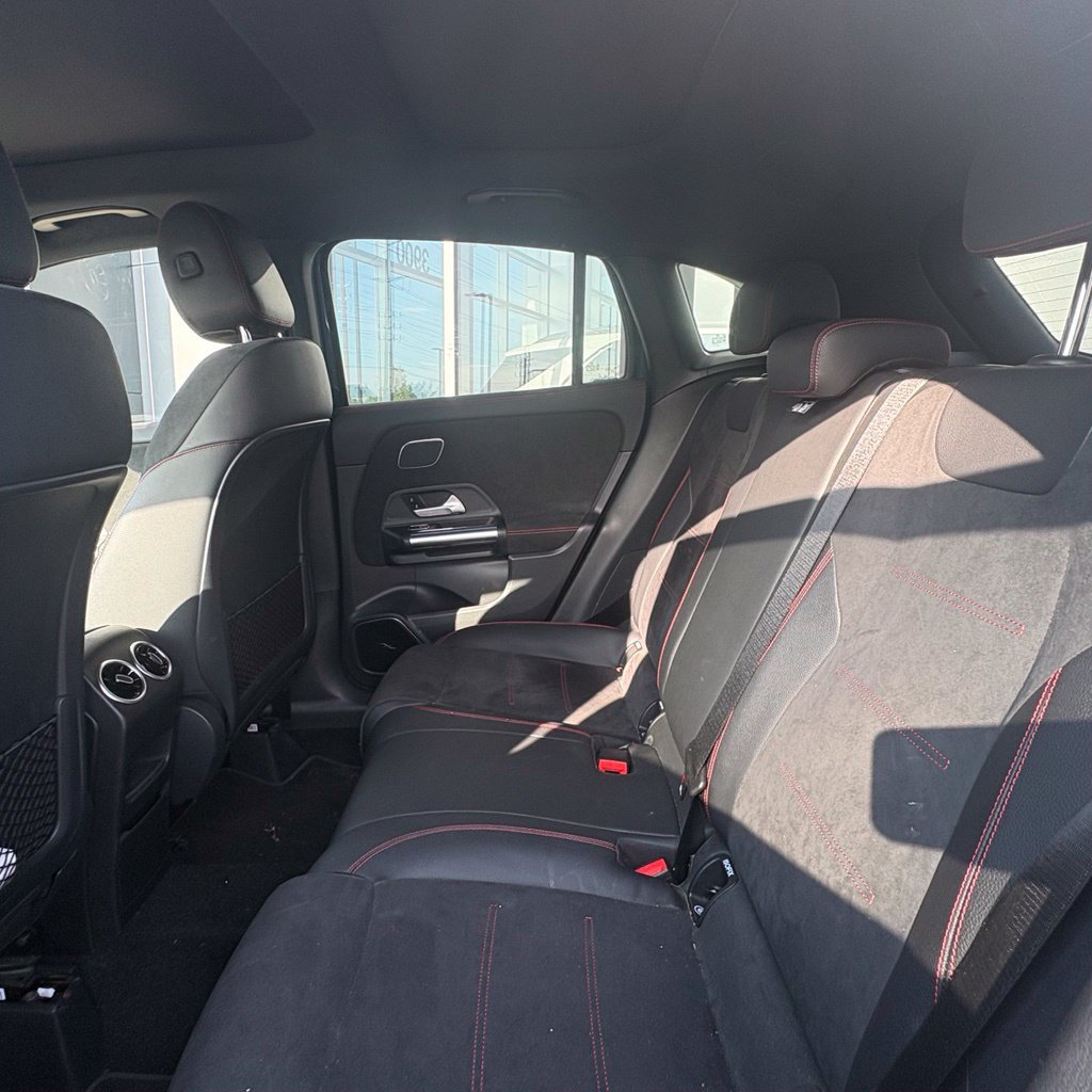 Used 2021 Mercedes-Benz GLA 250 4MATIC image 9