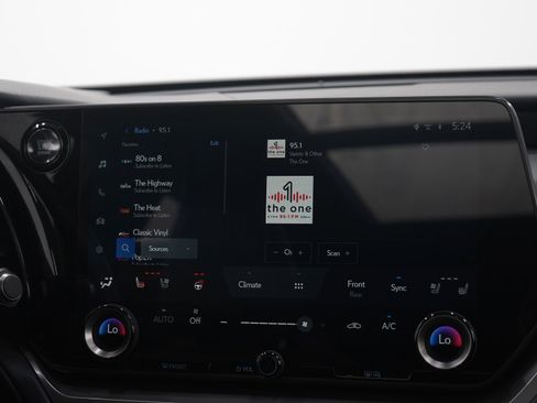 Used 2025 Lexus TX 350 AWD image 17