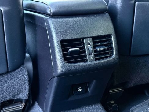 Used 2016 Lexus ES 350 w/ Navigation System Package image 19