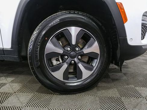 Used 2023 Jeep Grand Cherokee 4WD 4xe w/ Luxury Tech Group II image 15