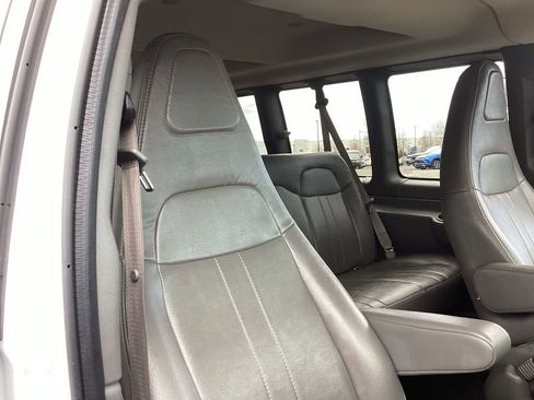 Used 2023 Chevrolet Express 3500 LS RWD image 16