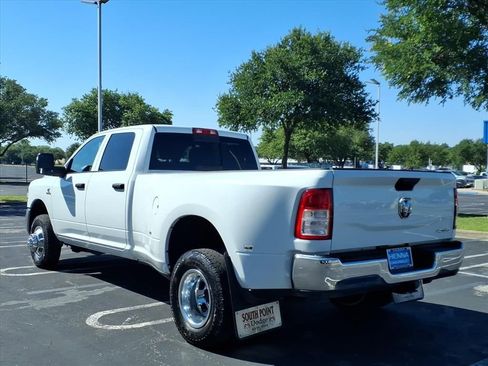 Used 2024 RAM 3500 Tradesman w/ Chrome Appearance Group AWD/4WD image 8