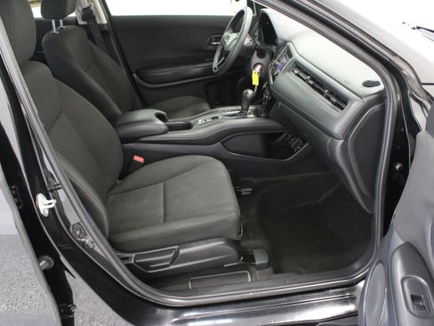 Used 2017 Honda HR-V LX image 32