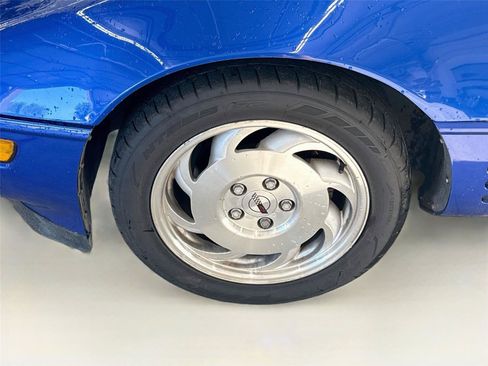 Used 1994 Chevrolet Corvette Coupe RWD image 7