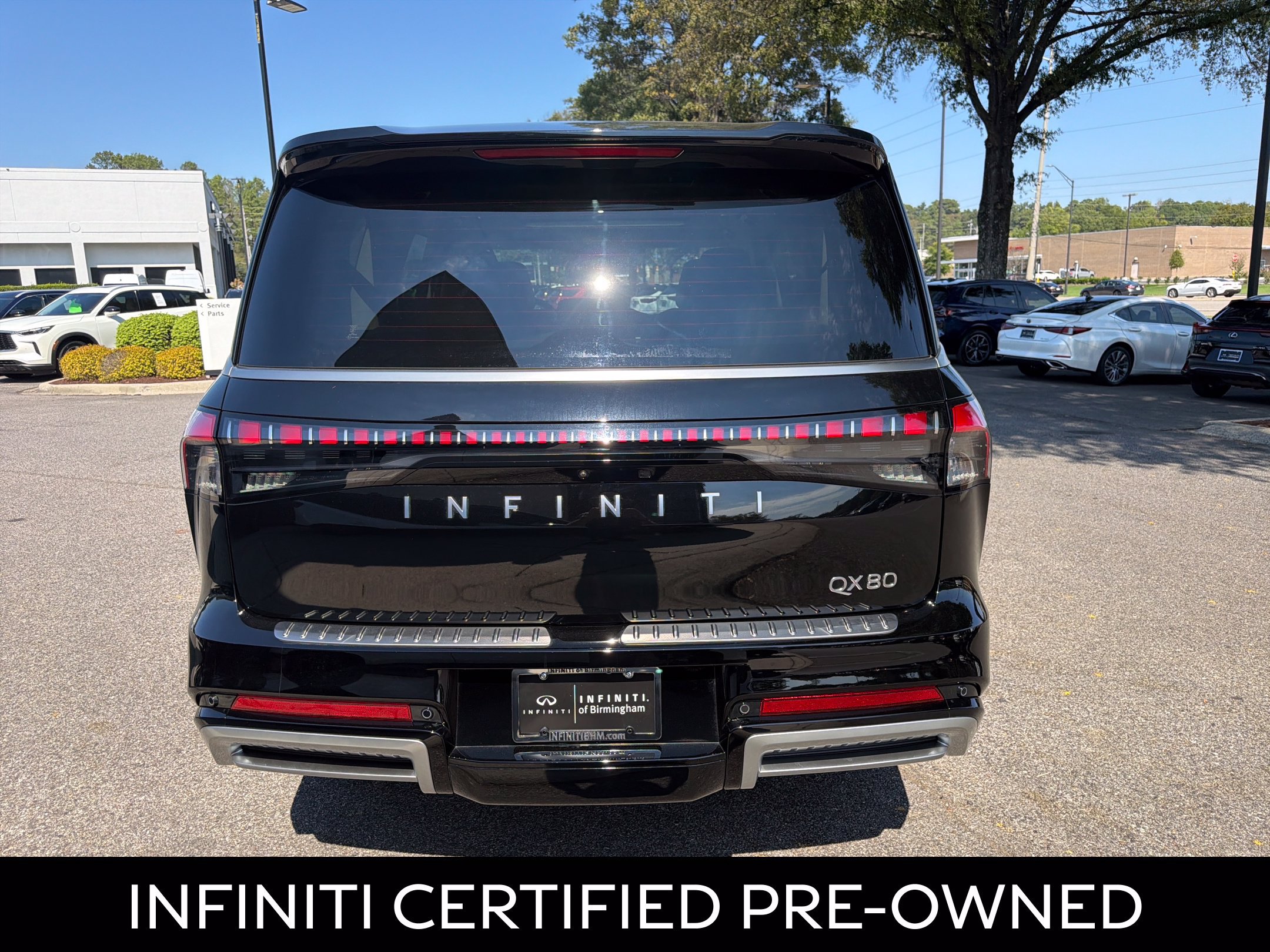 Certified 2026 INFINITI QX80 Luxe RWD image 11