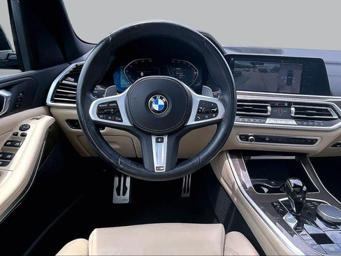 Used 2022 BMW X5 xDrive40i w/ M Sport Package AWD/4WD image 6