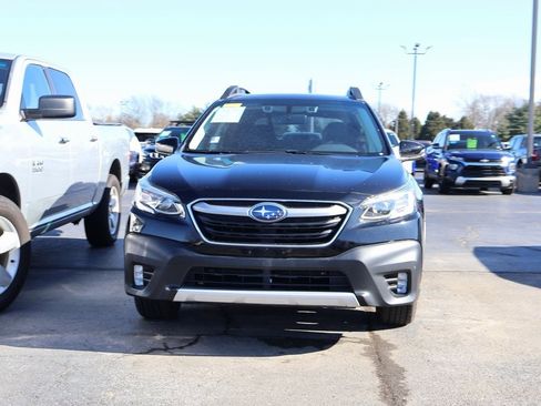 Used 2022 Subaru Outback Limited w/ Popular Package #2 image 3