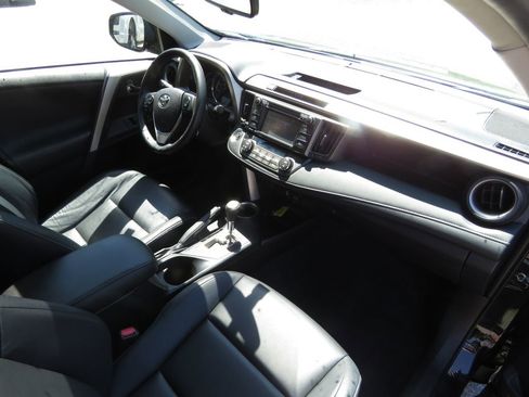 Used 2015 Toyota RAV4 Limited AWD/4WD image 14