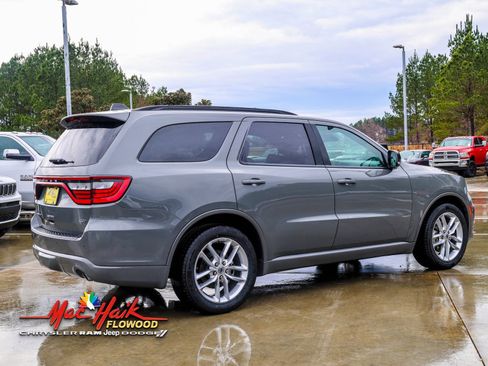 Used 2024 Dodge Durango GT image 11