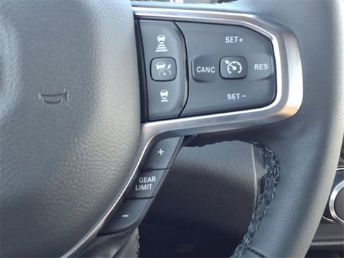 New 2026 RAM 1500 4x4 Crew Cab image 25