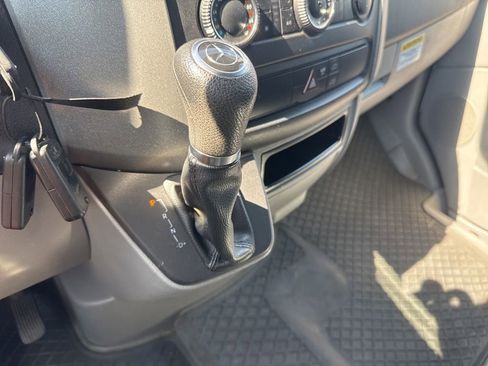 Used 2014 Mercedes-Benz Sprinter 3500 image 22