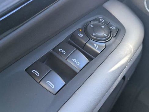 New 2026 Chevrolet Suburban LT w/ Comfort Package RWD image 27
