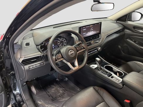 Used 2024 Nissan Altima 2.5 SL AWD/4WD image 9