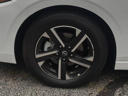 Used 2025 Nissan Sentra SV FWD image 29