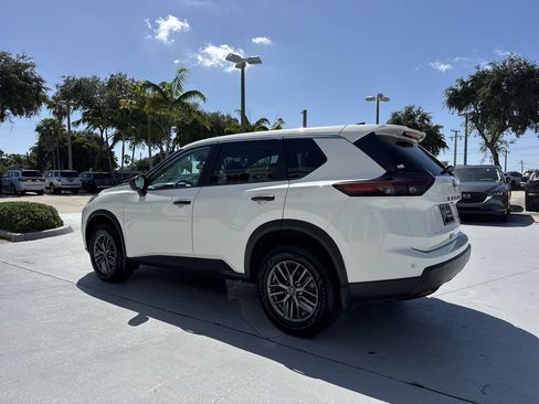 Used 2024 Nissan Rogue S AWD/4WD image 26