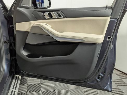 Used 2021 BMW X5 xDrive45e w/ Premium Package image 30