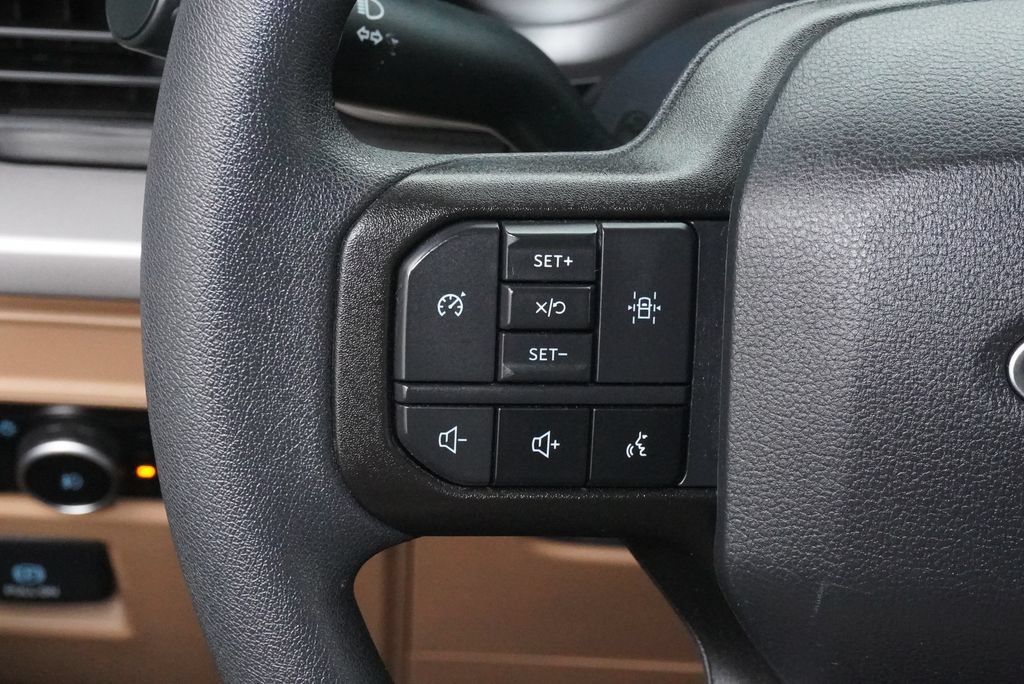 Used 2023 Ford F150 XLT AWD/4WD image 23