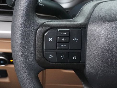 Used 2023 Ford F150 XLT AWD/4WD image 23