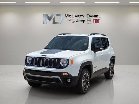 Used 2023 Jeep Renegade Latitude AWD/4WD image 2