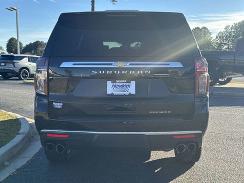 Used 2024 Chevrolet Suburban Premier w/ Advanced Technology Package image 9