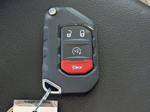 New 2026 Jeep Gladiator Mojave image 27